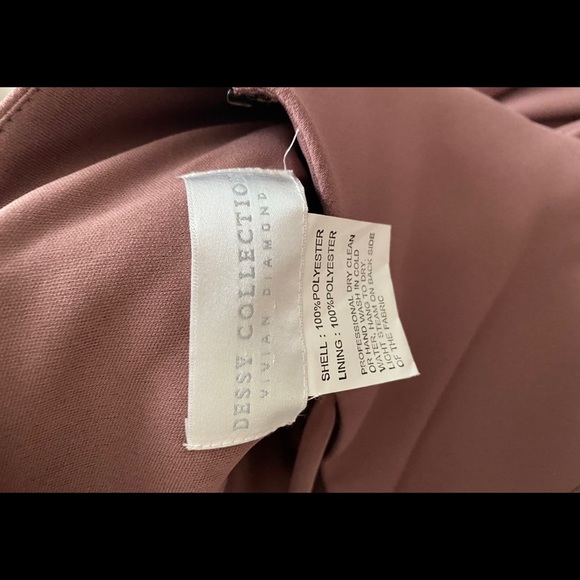 Prom or event dress - Picture 3 of 3